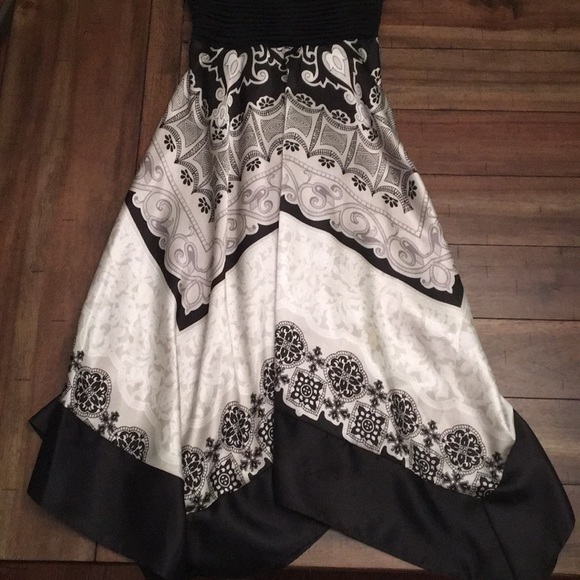 Signature by sangria, size 4 - Picture 2 of 2